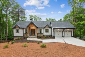 2307 Tamarack Drive — photo 1